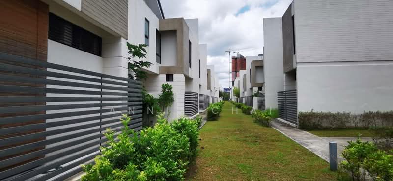 Rumah Teres untuk Dijual di Medini (Iskandar Puteri (Nusajaya)) - Annie Chai - Exterior - PropertyGuru.com.my