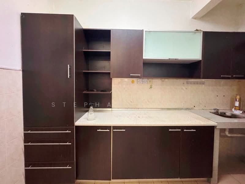Pangsapuri untuk Dijual di Tropika Apartment - Stephanie Yap - Kitchen - PropertyGuru.com.my