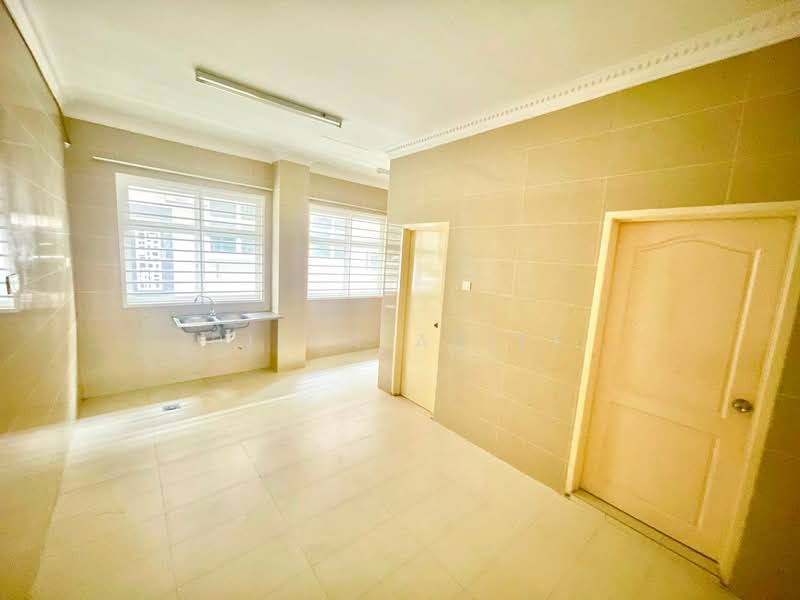 Terraced House for Sale in Shah Alam (Selangor) - BILYA ARIFF - Kitchen - PropertyGuru.com.my
