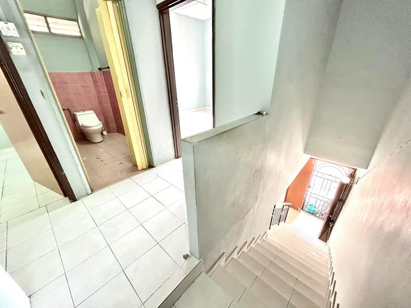 2-storey Terraced House for Sale in Taman Melawati (Ulu Kelang) - M.J Zairin - Bathroom - PropertyGuru.com.my