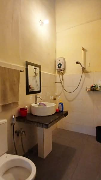 2-storey Terraced House for Sale in SS3 (Petaling Jaya) - Eda Zainal - Bathroom - PropertyGuru.com.my