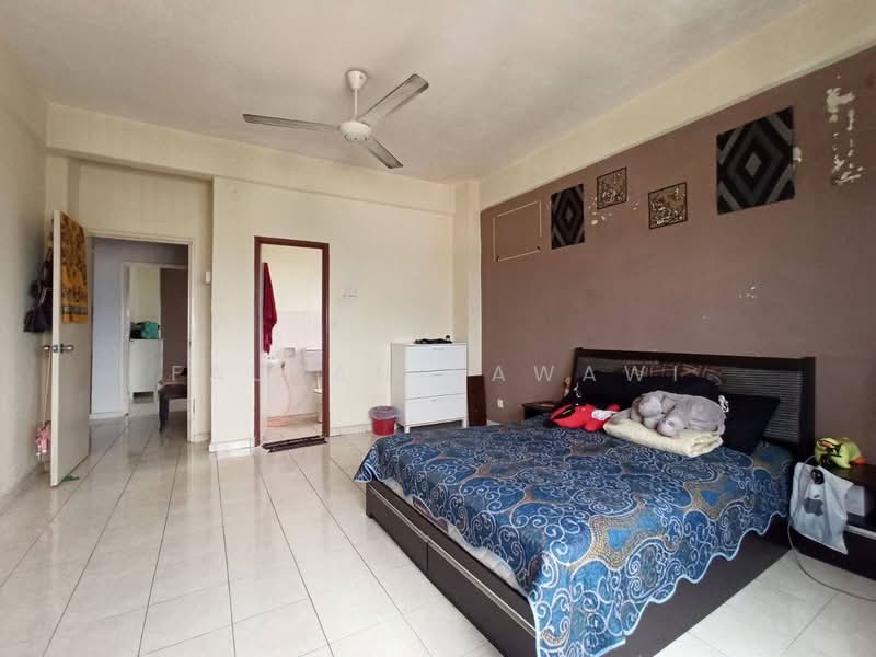 Pangsapuri untuk Dijual di Selesa I Resort Apartment (Pangsapuri Damai Mewah B) - Fauran Nawawi - Bedroom - PropertyGuru.com.my