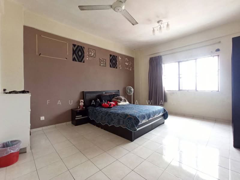 Pangsapuri untuk Dijual di Selesa I Resort Apartment (Pangsapuri Damai Mewah B) - Fauran Nawawi - Bedroom - PropertyGuru.com.my