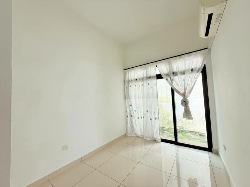 Cluster House for Sale in Taman Mutiara Mas (Skudai) - Annie Chai - Interior - PropertyGuru.com.my