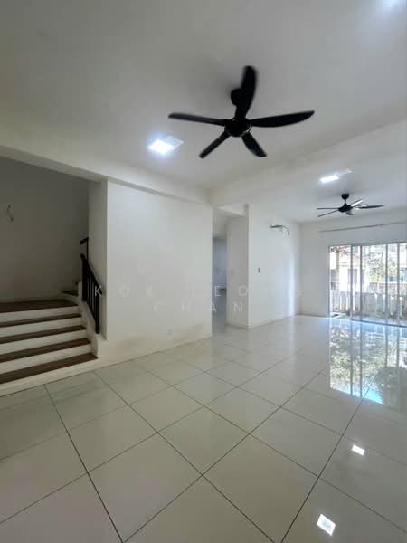 Terraced House for Sale in Bandar Tropicana Aman (Telok Panglima Garang) - Kok Leong Chan - Living Room - PropertyGuru.com.my