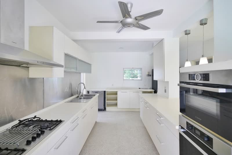 Rumah Banglo untuk Dijual di Ampang Hilir (Ampang) - Angela Lee - Kitchen - PropertyGuru.com.my