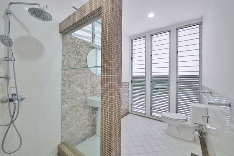 Rumah Banglo untuk Dijual di Ampang Hilir (Ampang) - Angela Lee - Bathroom - PropertyGuru.com.my