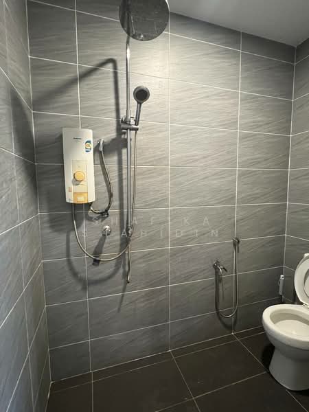 2-storey Terraced House for Sale in Selayang Mulia (Batu Caves) - Shafika Shahidin - Bathroom - PropertyGuru.com.my