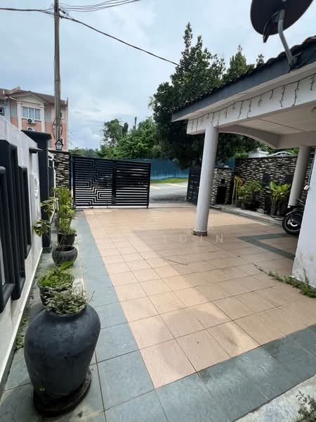 2-storey Terraced House for Sale in Selayang Mulia (Batu Caves) - Shafika Shahidin - Exterior - PropertyGuru.com.my