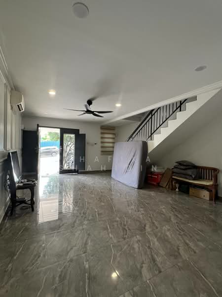 2-storey Terraced House for Sale in Selayang Mulia (Batu Caves) - Shafika Shahidin - Living Room - PropertyGuru.com.my