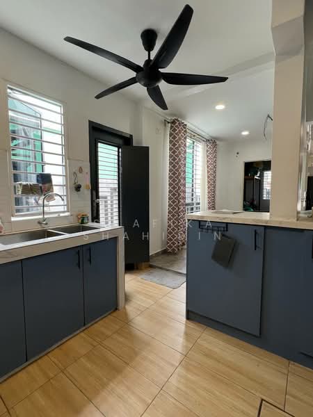2-storey Terraced House for Sale in Selayang Mulia (Batu Caves) - Shafika Shahidin - Kitchen - PropertyGuru.com.my