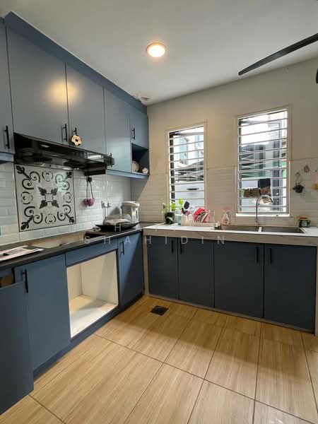 2-storey Terraced House for Sale in Selayang Mulia (Batu Caves) - Shafika Shahidin - Kitchen - PropertyGuru.com.my