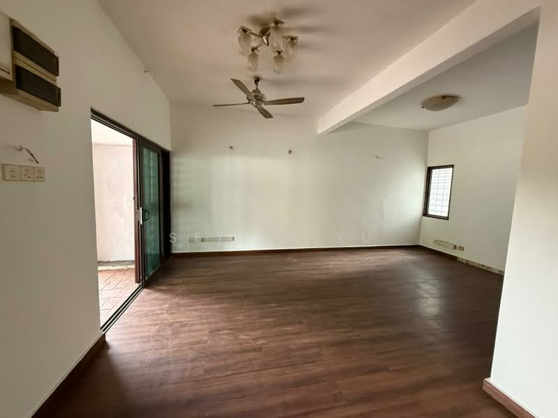 Rumah Teres untuk Dijual di Alam Damai (Cheras) - Selina Yu - Living Room - PropertyGuru.com.my