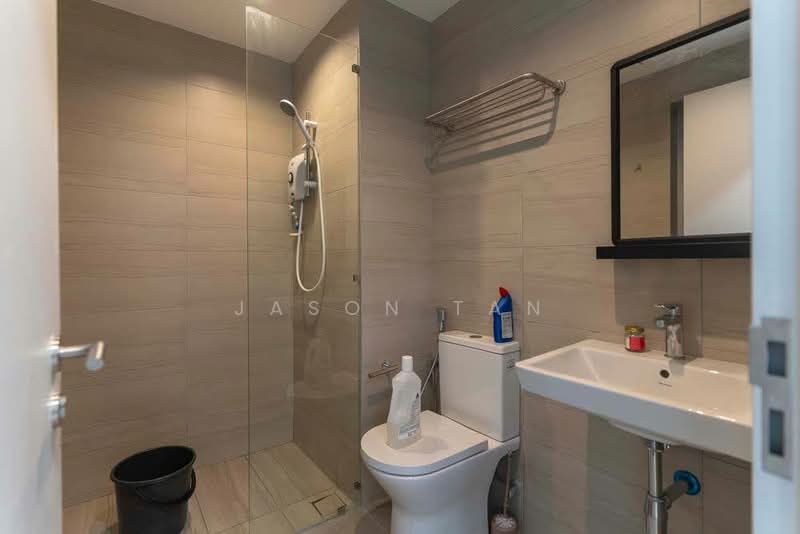 Servis Apartment untuk Disewa di BeCentral @ i-City - Jason Tan - Bathroom - PropertyGuru.com.my