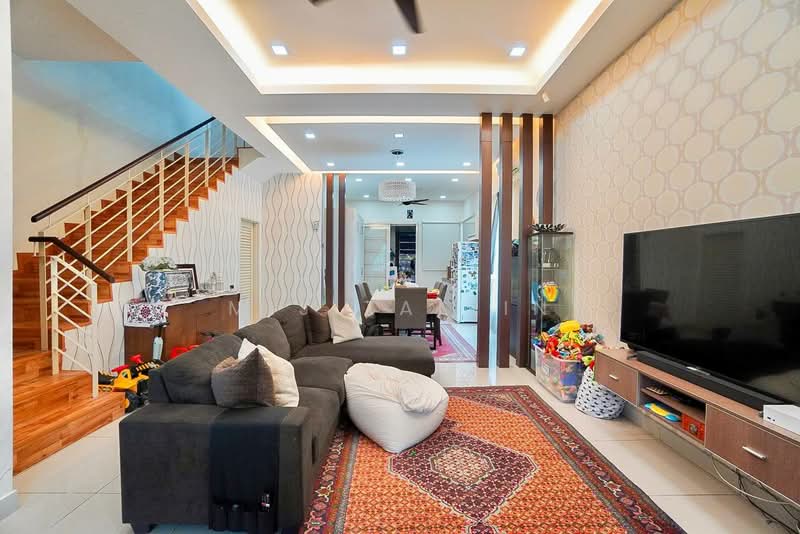 Rumah Teres 2 Tingkat untuk Dijual di Taman Sierra Ukay (Ulu Kelang) - M.J Zairin - Living Room - PropertyGuru.com.my