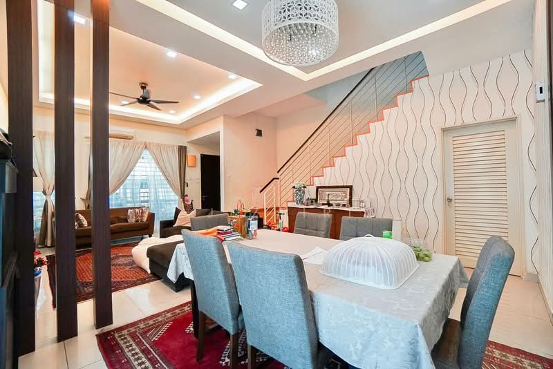 Rumah Teres 2 Tingkat untuk Dijual di Taman Sierra Ukay (Ulu Kelang) - M.J Zairin - Living Room - PropertyGuru.com.my