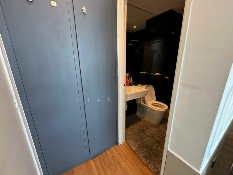 Servis Apartment untuk Disewa di Centrestage Designer Suite - Kian Fei - Bathroom - PropertyGuru.com.my