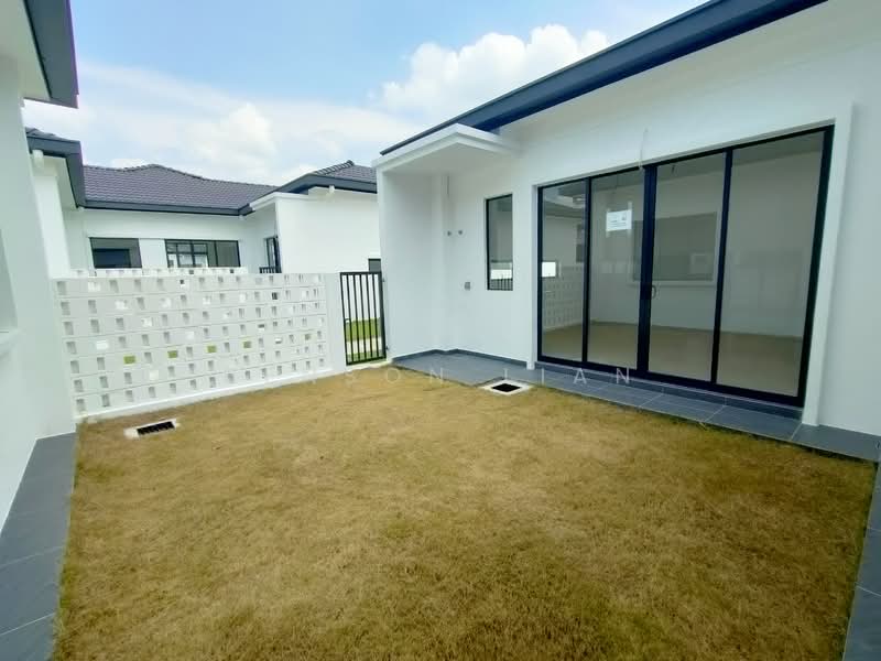 1-storey Terraced House for Rent in Shah Alam (Selangor) - Benson Lian - Exterior - PropertyGuru.com.my