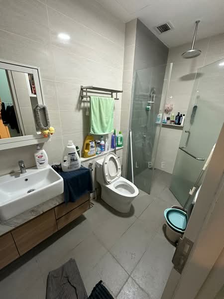 Service Residence for Rent at Dianthus @ Tropicana Gardens - Kfong Lee - Bathroom - PropertyGuru.com.my