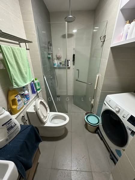 Service Residence for Rent at Dianthus @ Tropicana Gardens - Kfong Lee - Bathroom - PropertyGuru.com.my
