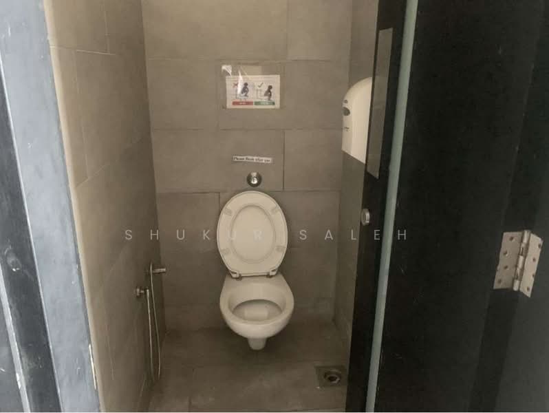 Pejabat untuk Disewa di Damansara Perdana (Selangor) - SHUKUR SALEH - Bathroom - PropertyGuru.com.my