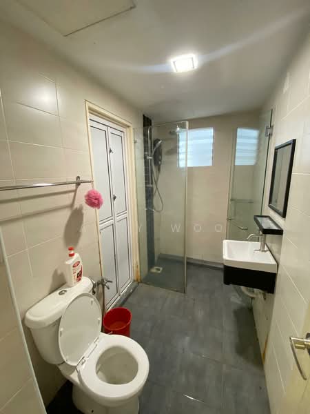 Pangsapuri untuk Disewa di Pelangi Heights - Abby Woo - Bathroom - PropertyGuru.com.my