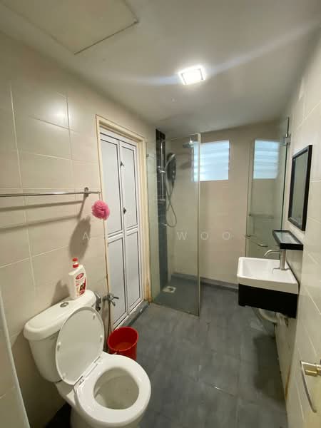 Pangsapuri untuk Disewa di Pelangi Heights - Abby Woo - Bathroom - PropertyGuru.com.my