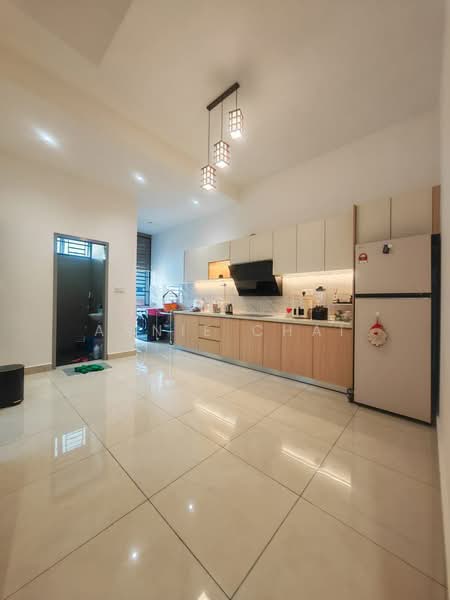 1-storey Terraced House for Sale in Taman Impian Emas (Skudai) - Annie Chai - Kitchen - PropertyGuru.com.my