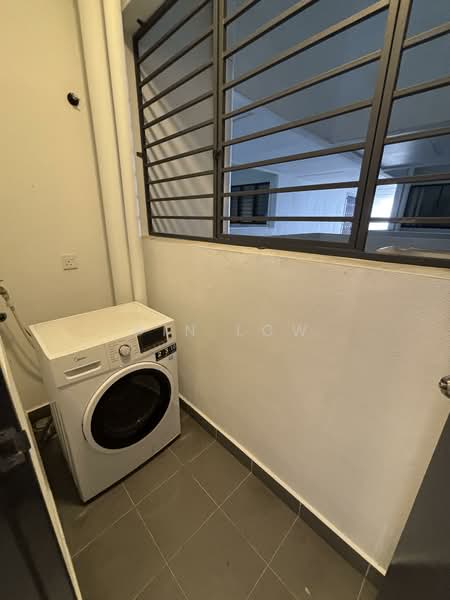 Condominium for Rent at The Holmes 2 - Gin Low - Balcony - PropertyGuru.com.my