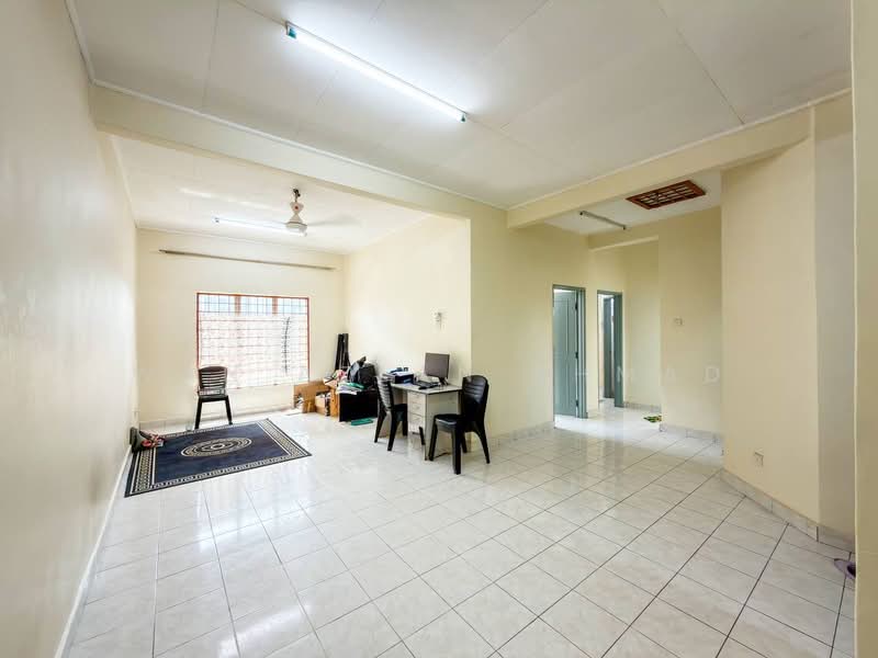 Apartment for Sale at Pangsapuri Seroja - Wan Azlan Ahmad - PropertyGuru.com.my