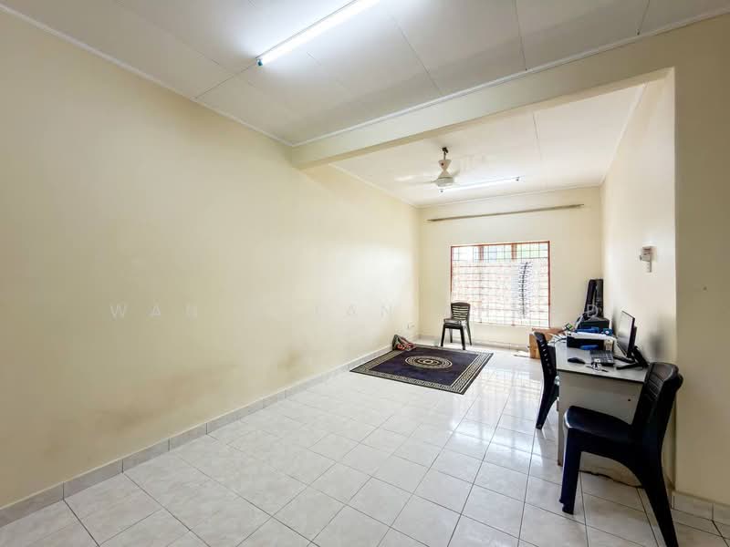 Apartment for Sale at Pangsapuri Seroja - Wan Azlan Ahmad - PropertyGuru.com.my