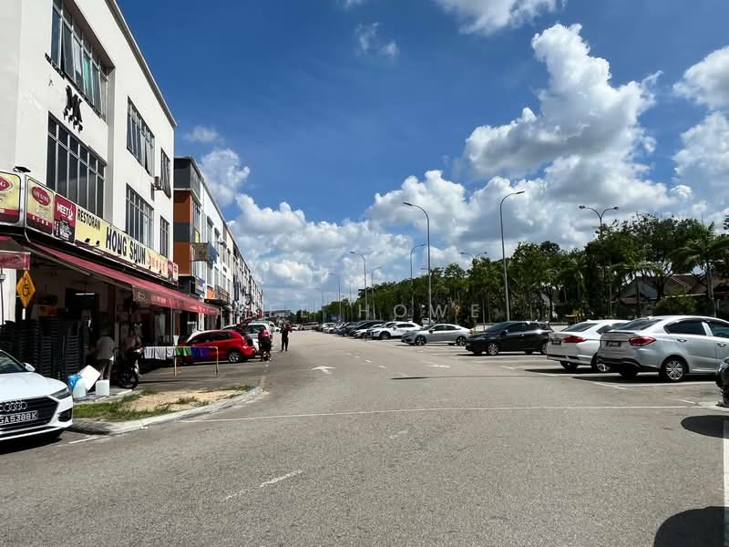 Shop for Rent in Austin Crest (Johor Bahru) - Wee Howe - Exterior - PropertyGuru.com.my