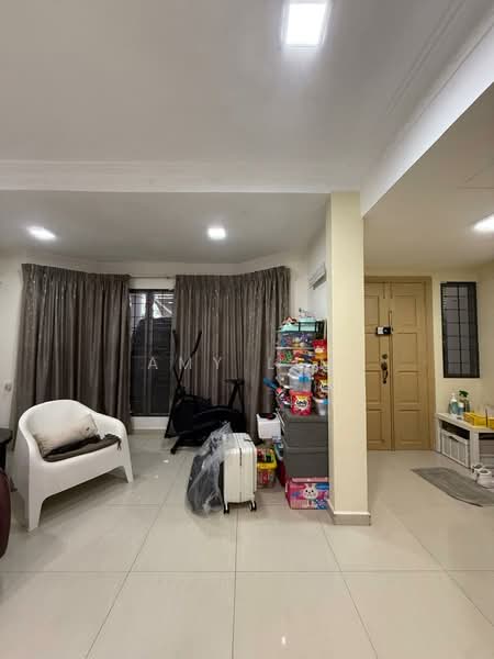Rumah Teres 2 Tingkat untuk Dijual di BANDAR PUCHONG JAYA (Puchong) - Amy Lim - Living Room - PropertyGuru.com.my