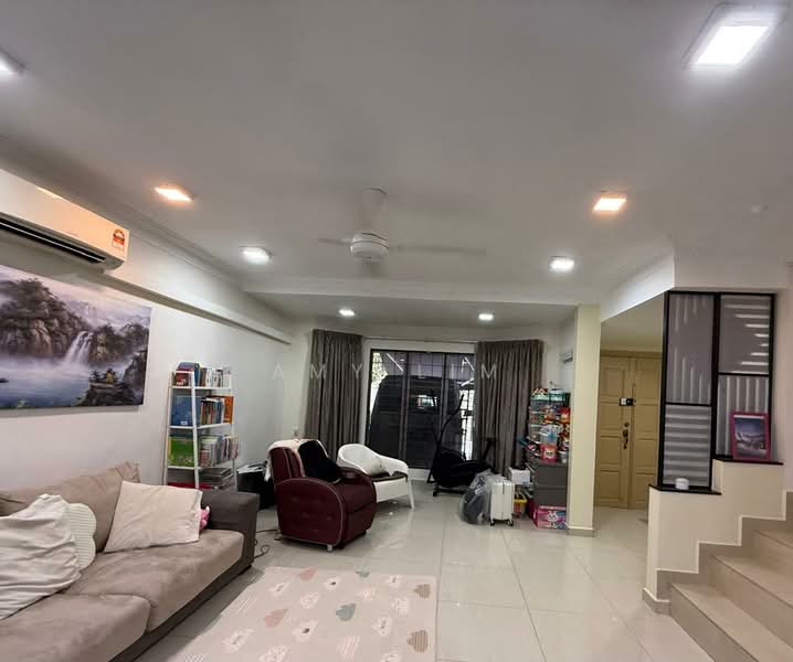 Rumah Teres 2 Tingkat untuk Dijual di BANDAR PUCHONG JAYA (Puchong) - Amy Lim - Living Room - PropertyGuru.com.my