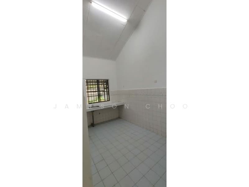 1-storey Terraced House for Sale in Taman Desa Cemerlang (Ulu Tiram) - Jameson Choo - Kitchen - PropertyGuru.com.my