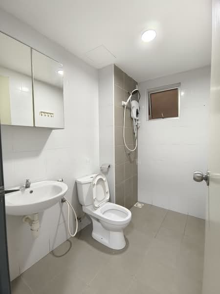 Pangsapuri untuk Disewa di Residensi Pandanmas - Rachel Hew - Bathroom - PropertyGuru.com.my