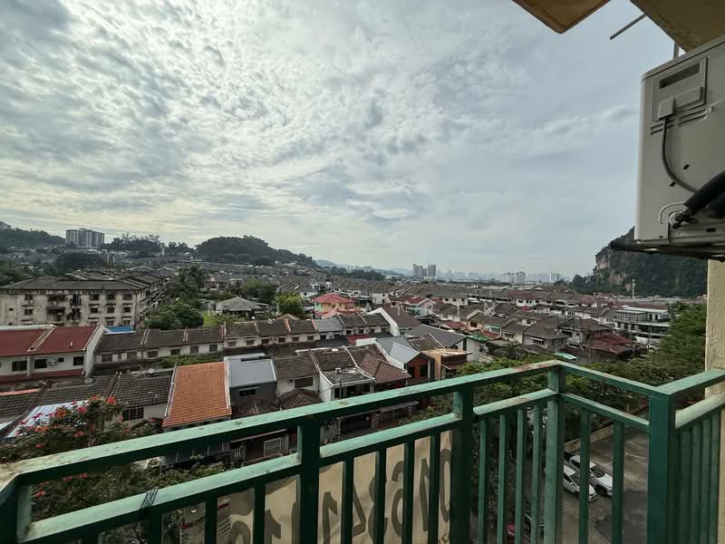 Apartment for Sale at Pangsapuri Saujana Gombak - M.J Zairin - Balcony - PropertyGuru.com.my