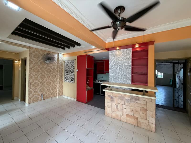 Apartment for Sale at Pangsapuri Saujana Gombak - M.J Zairin - Living Room - PropertyGuru.com.my