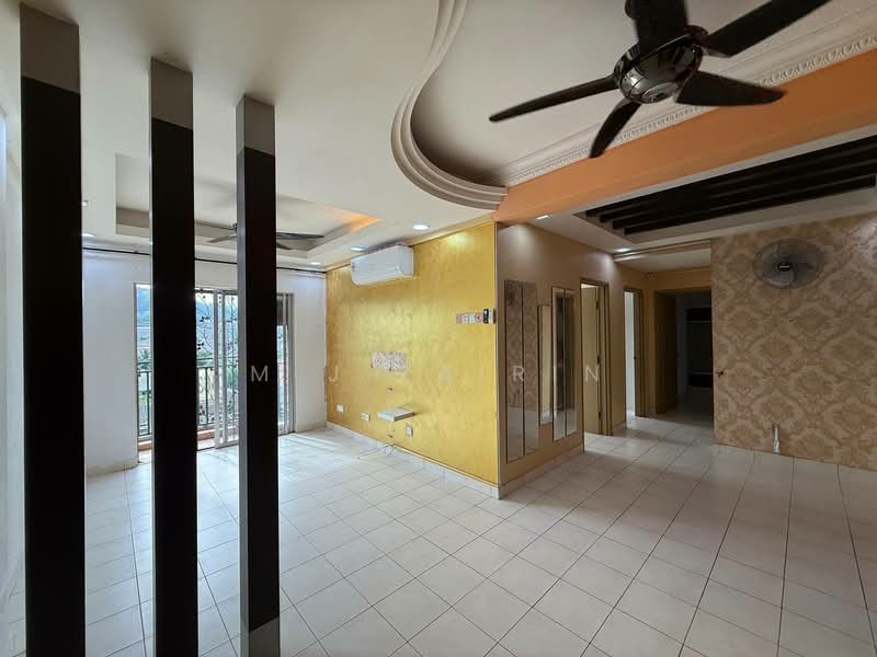 Apartment for Sale at Pangsapuri Saujana Gombak - M.J Zairin - Living Room - PropertyGuru.com.my