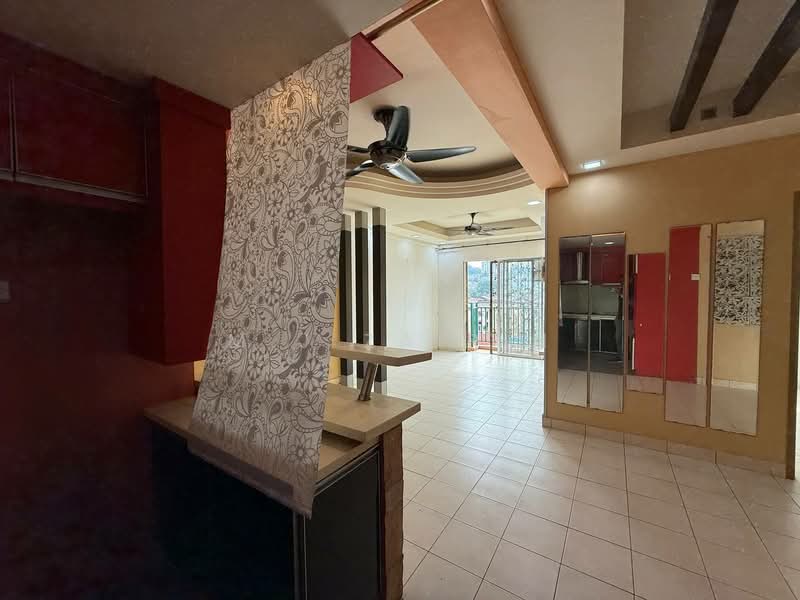 Apartment for Sale at Pangsapuri Saujana Gombak - M.J Zairin - Living Room - PropertyGuru.com.my