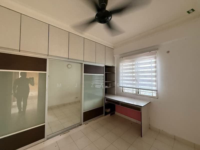 Apartment for Sale at Pangsapuri Saujana Gombak - M.J Zairin - Bedroom - PropertyGuru.com.my