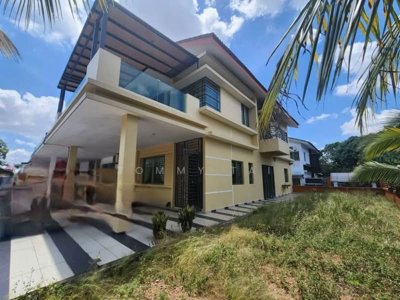 2-storey Terraced House for Sale in Taman Seri Austin (Tebrau) - Tommy Tai - Exterior - PropertyGuru.com.my