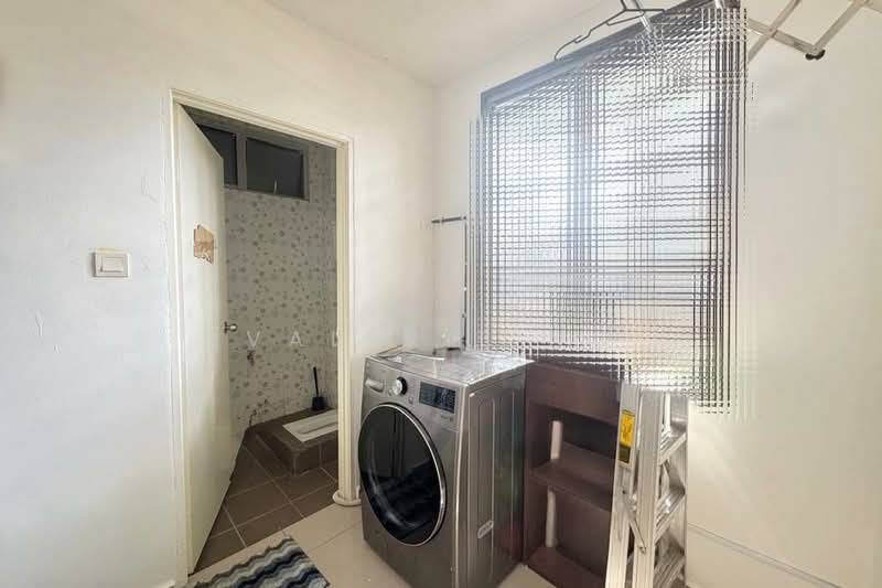 Rumah Teres 3 Tingkat untuk Dijual di Laman Rimbunan (Kepong) - Valerie Ng - Bathroom - PropertyGuru.com.my