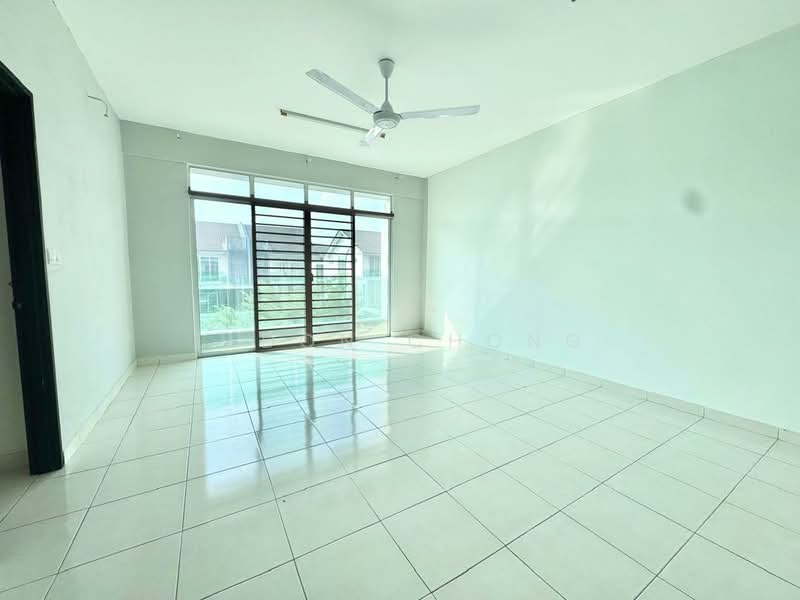 3-storey Terraced House for Rent in Kajang (Selangor) - Eldon Chong - Living Room - PropertyGuru.com.my