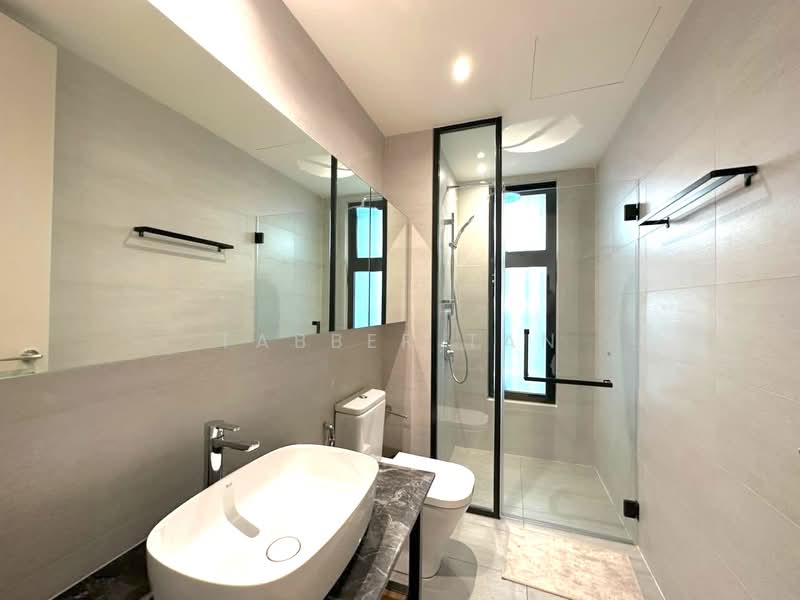 Service Residence for Rent at Residensi Solaris Parq - Tabber Tan - Bathroom - PropertyGuru.com.my