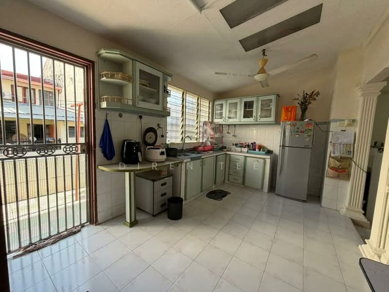 2-storey Terraced House for Sale in Taman Melawati (Ulu Kelang) - Diren Tee - Kitchen - PropertyGuru.com.my