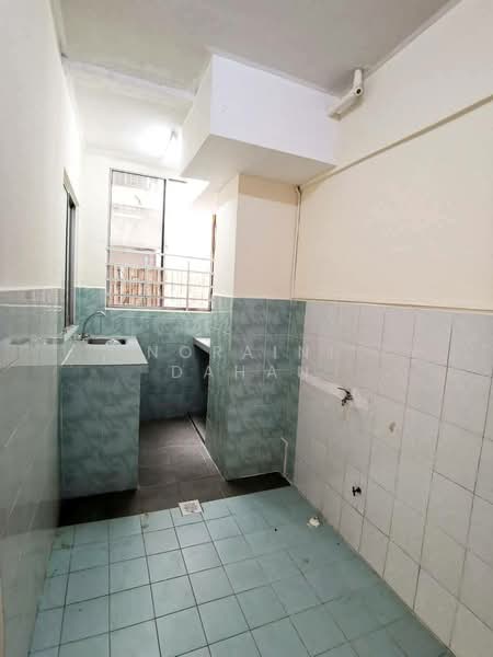 Service Residence for Sale at Serdang Skyvillas (Serdang Perdana) - Noraini Dahan - PropertyGuru.com.my