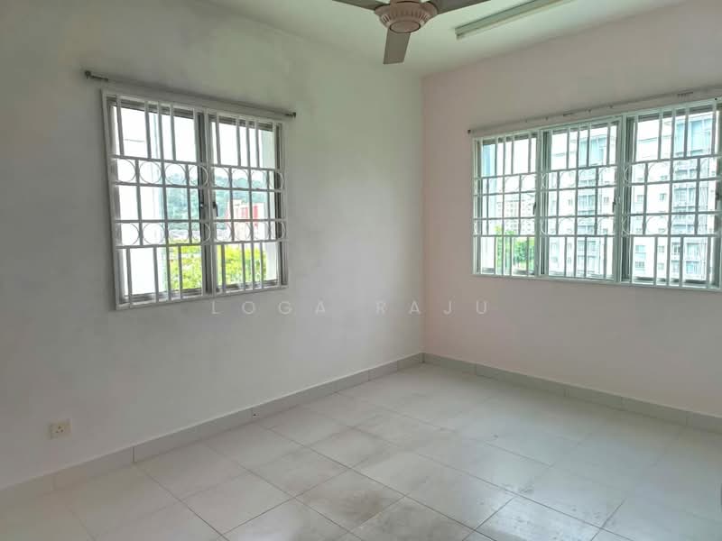 Pangsapuri untuk Disewa di Seri Intan Apartment - Loga Raju - Interior - PropertyGuru.com.my