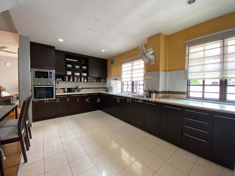 Townhouse for Sale in Bandar Pinggiran Subang (Shah Alam) - Shafika Shahidin - PropertyGuru.com.my