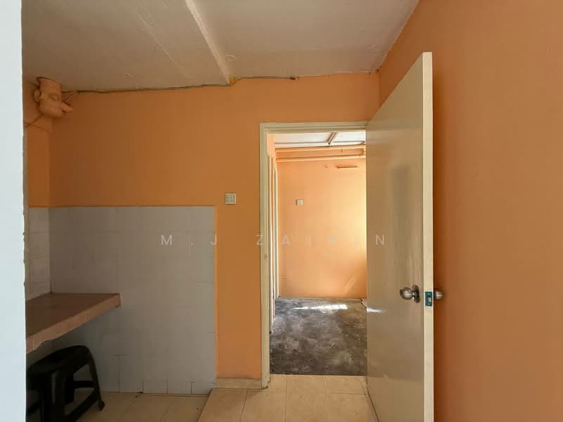 Apartment for Sale at Delima Apartment - M.J Zairin - Interior - PropertyGuru.com.my